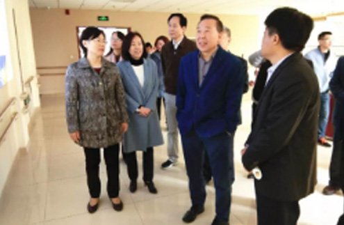 Wang Xiulin, the vice chairman of Shandong Committee of the Chinese People’s Political Consultative Conference, investigated Sunshine Jiayuan Linyi home center.