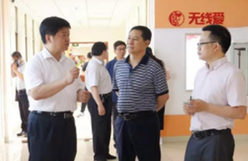 Feng Jianguo, the deputy head of Department of Civil Affairs of Shandong Province, investigated Sunshine Jiayuan Linyi home center.