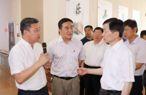 Huang Shuxian, the then minister of Ministry of Civil Affairs and secretary of its Leading Party Members' group, investigated Xinglong Home Care Center.